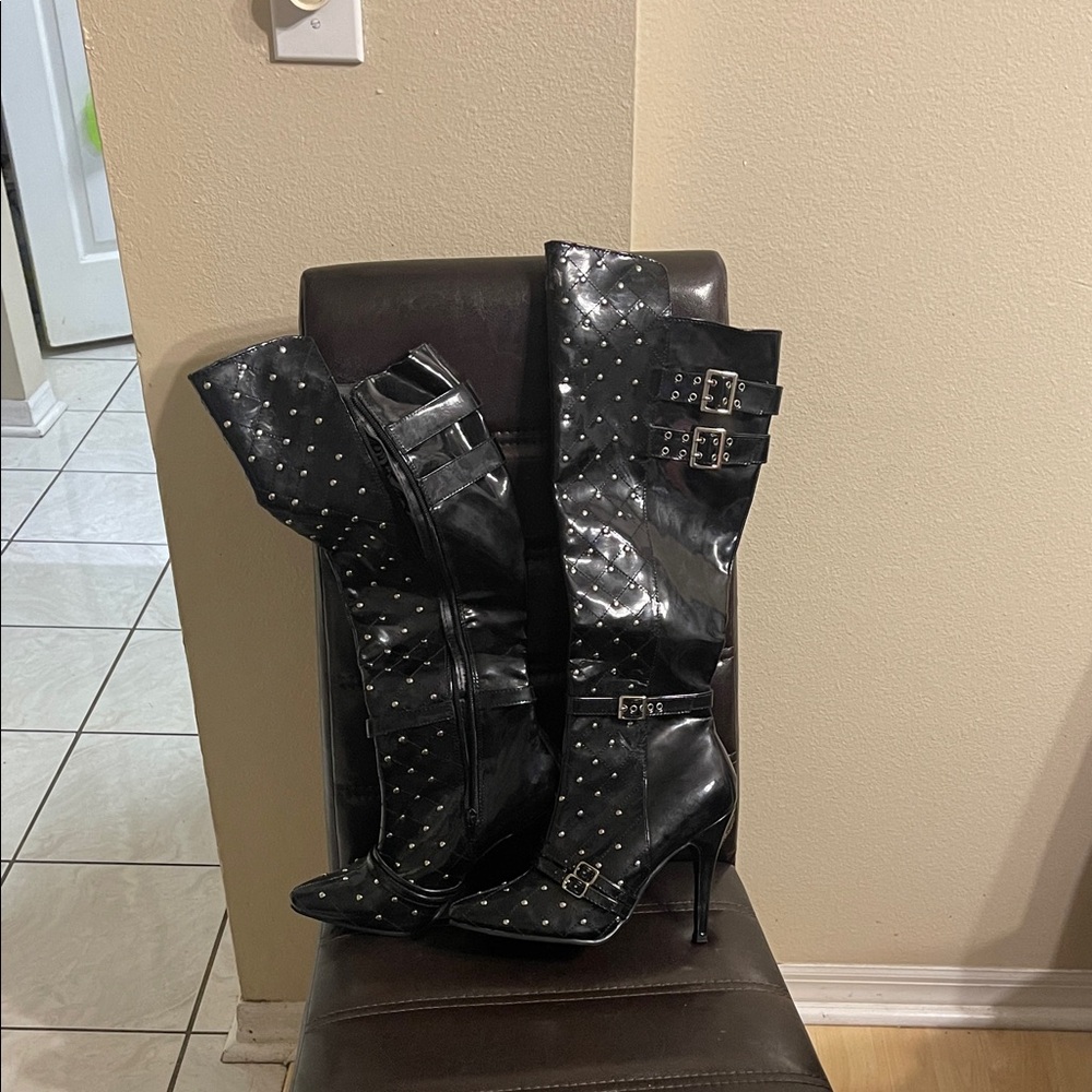 Ellie Black Quilted Studded Boots